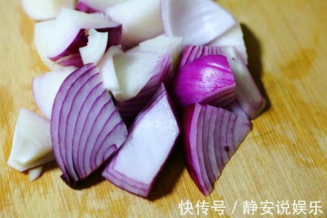 家常菜|一家三口的晚餐，4道家常菜荤素搭配，开胃又下饭，好吃又营养