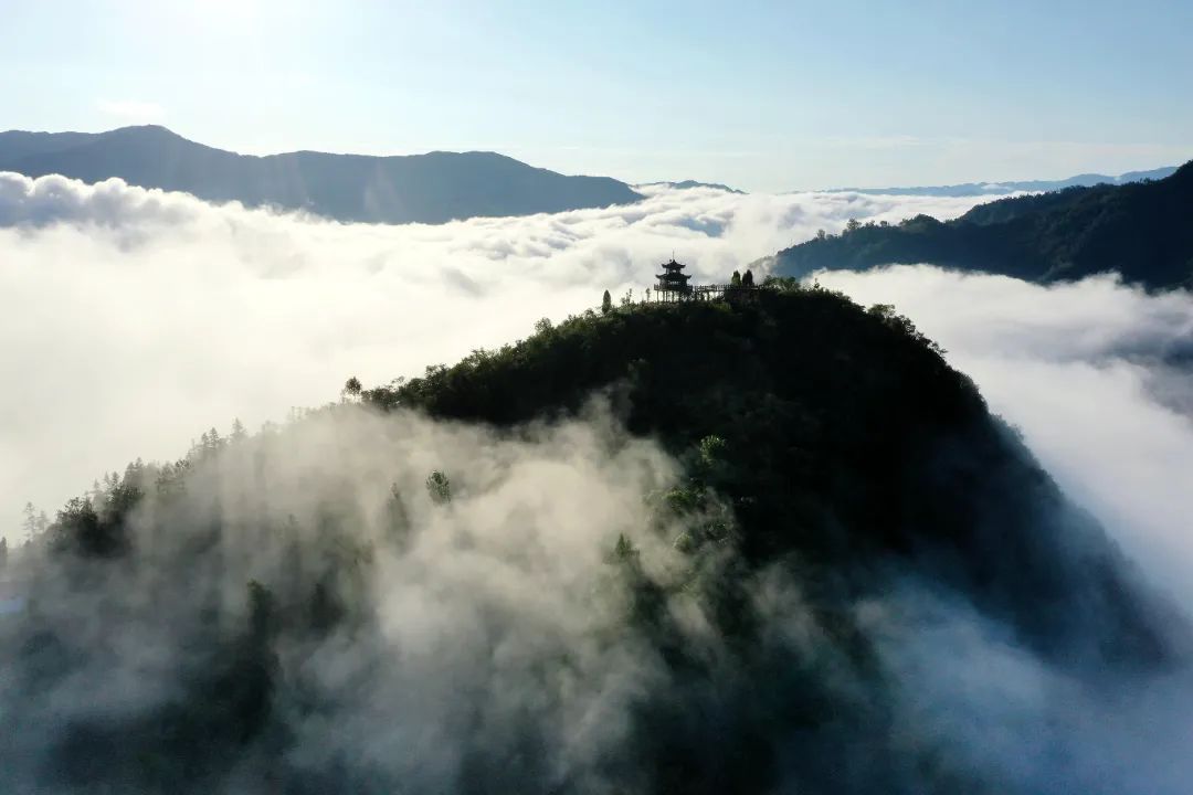 中秋|燃爆！当中秋遇见云海，保康这份“美”可以浸入骨髓……