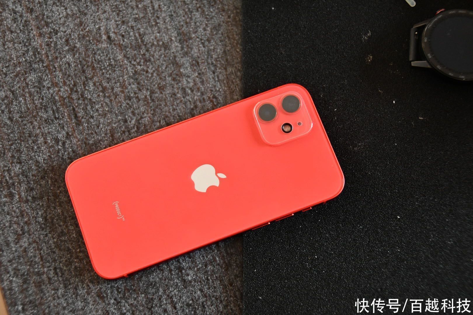 iphone12|相差2000元，为什么宁愿选择苹果11，不愿入手苹果12？