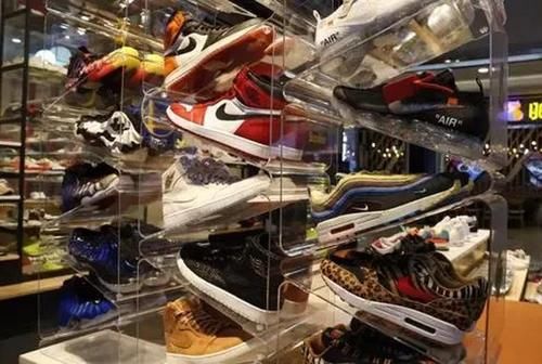 降温|“炒鞋热”降温了,鞋盒又成“新炒货”,有人靠买卖鞋盒赚百万