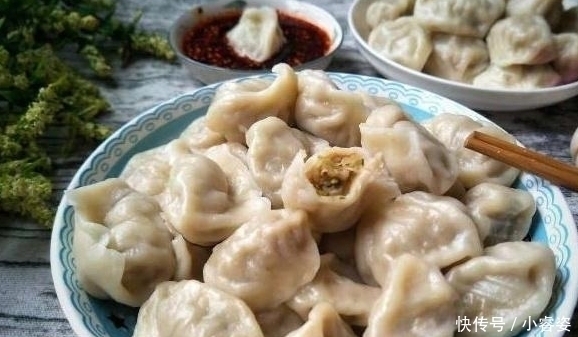 冬天包饺子用它来做馅,几毛钱一斤,馅更香还能增强抵抗力!
