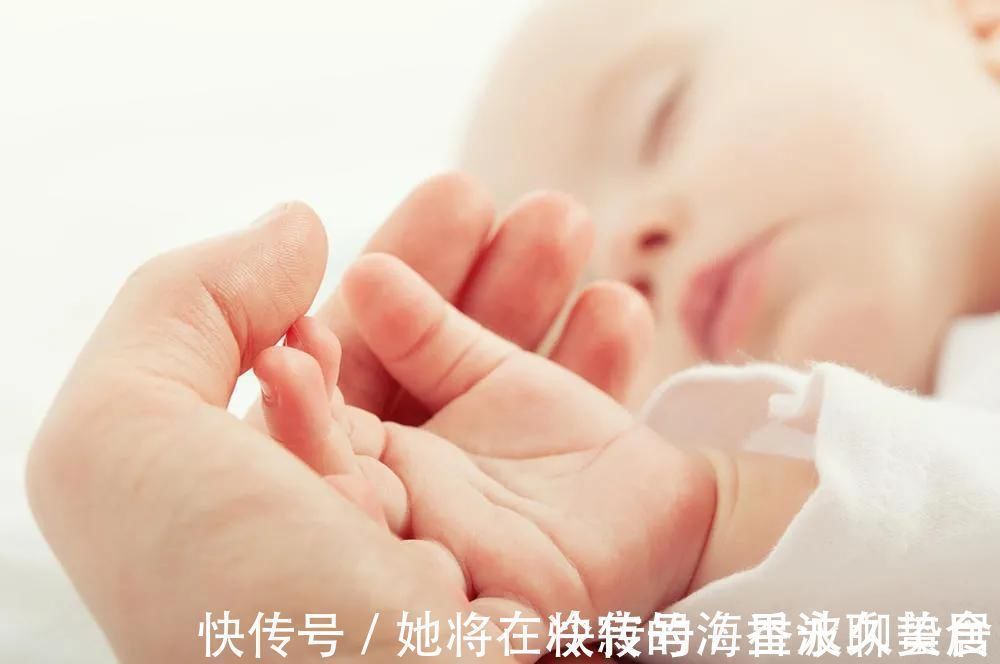 入睡|哄睡难?总夜醒?学会这5招宝宝睡得又快又香!