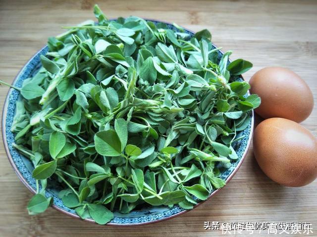 这汤多给孩子喝,帮助发育,眼睛亮,比鱼汤营养,提神补脑不犯困