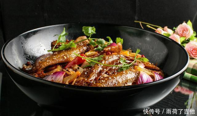 做法|湘菜名菜姜辣土匪鸭的做法，香辣过瘾，美味可口，一盘根本不够吃