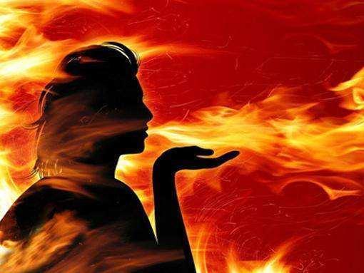 大陵穴|失眠暴躁是肝火,便秘腹胀是胃火…今天教你对症下药来灭火