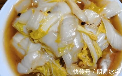 做醋溜白菜时,白菜不要直接下锅!不然很难吃,老师傅教你这样做