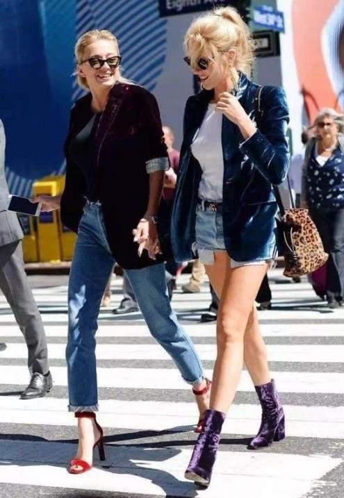 最近火了一件外套叫“丝绒外套”，时髦高级又保暖，关键是还显贵