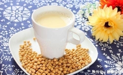 营养|早餐吃什么食物最好？除了鸡蛋和牛奶之外，这2种食物营养也很高