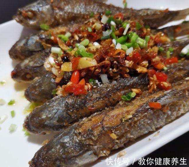 油炸青皮嫩,外酥里嫩,不错的下酒菜!