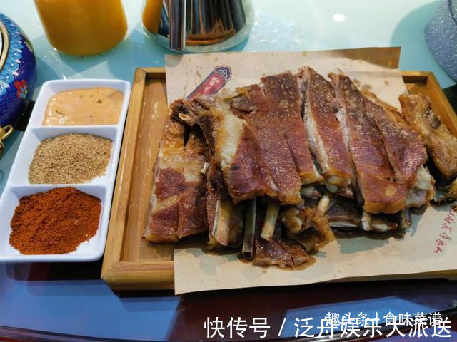 沂蒙炒鸡|老丈人办升学宴,我随礼一千元,看看他安排的这桌菜,值多少钱