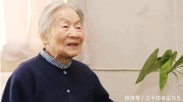  卖弄|才女歧视链：杨绛瞧张爱玲丑，后者嫌冰心卖弄，冰心说林徽因绿茶