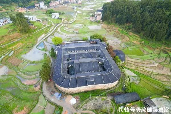 永安县|福建深山藏一神秘城堡，漂浮沼泽上百年，无人居住却不见蜘蛛网