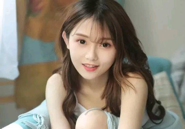 睡前 睡前是女人护肤的“黄金期”,做好3件小事,远离“黄脸婆”