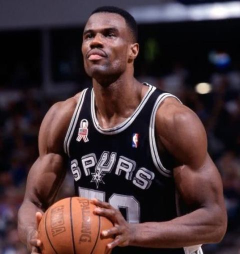 乔丹|NBA历史上5位置肌肉天花板是谁?詹皇上榜 乔丹是完美模板