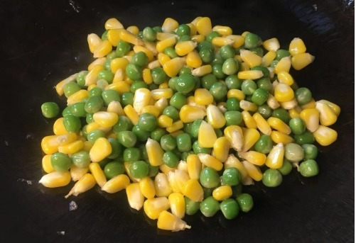 糯米|豆腐酿,是我家逢年过节必备的宴客菜,软糯有嚼劲,营养美味