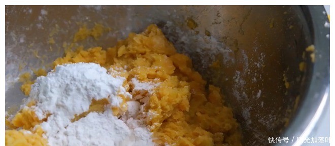 食用油|红薯做出的丸子,居然这么好吃,个个酥脆,做法超简单!