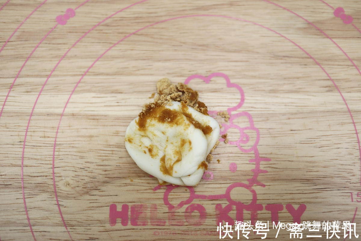 面粉|开春了，蒸几个“春色满园”的馒头，暄软好吃比老方法省60分钟