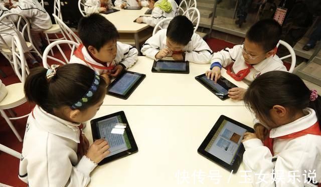 电子产品|小学生因99分试卷成网红,看到唯一扣分题,网友懂得太多了