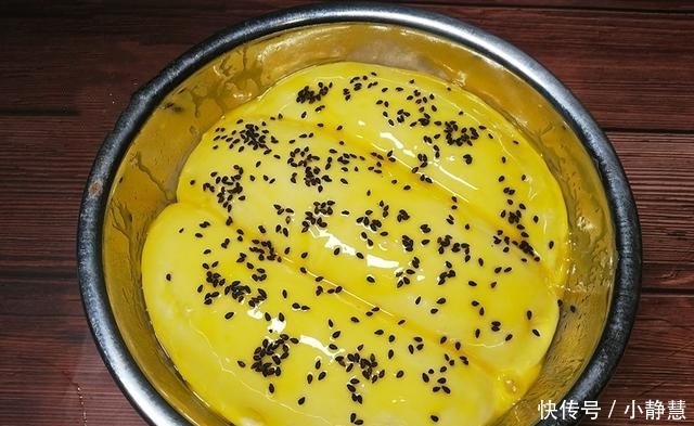 不用|面粉里打一个鸡蛋,不用烤箱,不用电饭锅,简单一做,比吃肉还香