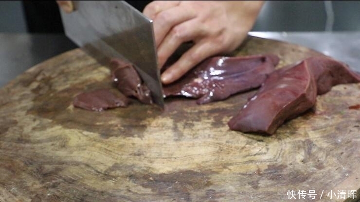 猪肝的最佳吃法,嫩滑爽口,脆而不腥,太好吃了