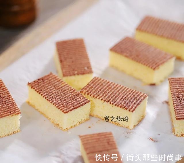 巧克力面糊|迷人的小方块海绵蛋糕