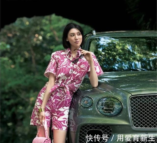 夏日 日杂分享的夏季“花样”穿搭,巧用色彩,穿搭出不同的夏日风情!