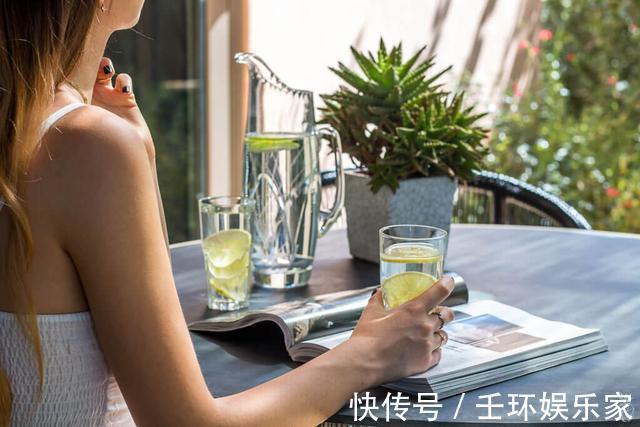 瓶颈|喝水多，排尿多，会增加肾脏压力吗大量喝水会损害肾脏吗