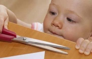 宝爸|宝爸临危受命,给一岁儿子喂药,却错把4毫升听成40毫升