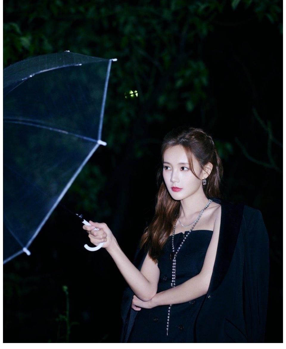 女一號|多部女一依舊難火被質(zhì)疑資源咖，李一桐不再忍耐：姐會憑本事讓你們閉嘴