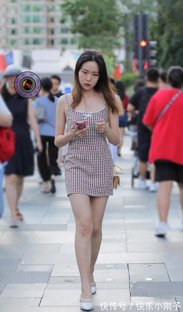 装扮 连衣裙的装扮时髦又高级,可以参考这些,带来显高又显瘦的视觉感