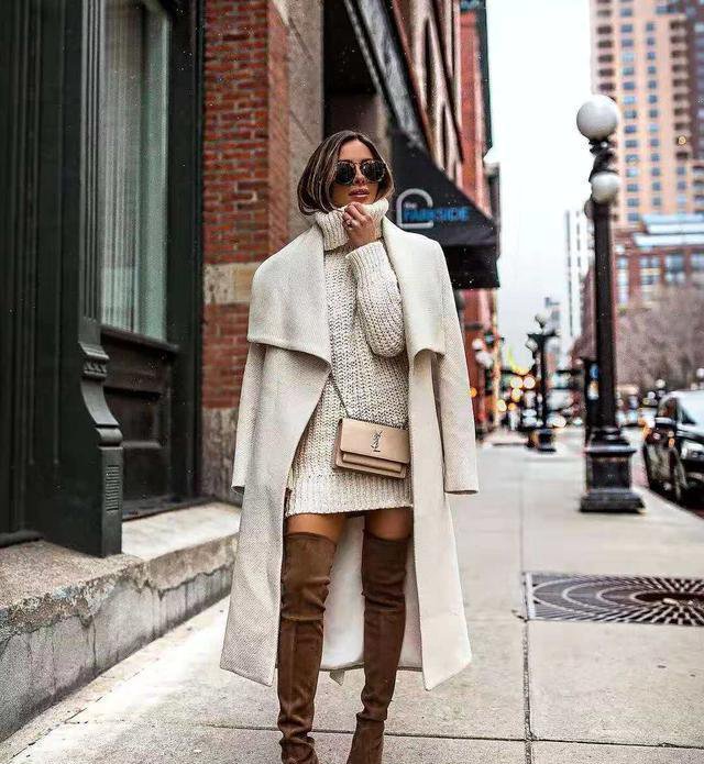 过了三十岁的女人，多穿亮肤色，皮肤衬得光彩照人