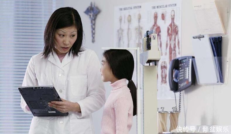 初潮|女儿初次来例假的时间很重要,早于这个年纪,以后可能难长高