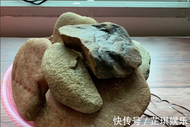 石头野草捡回家,胶水一粘变盆栽,比买的还好看!