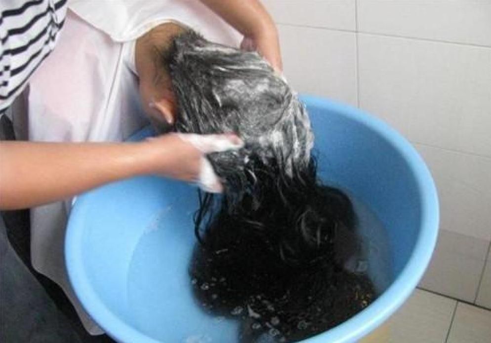 中性|为啥天天洗头,头发却越来越油?正确洗头方式等你来看!