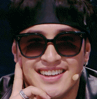 李荣浩|李荣浩走心开唱《贫穷或富有》，沉浸式 live 现场戳人泪点