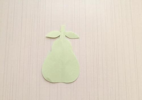  学会|幼儿手工，孩子能学会的简单的剪纸鸭梨教程