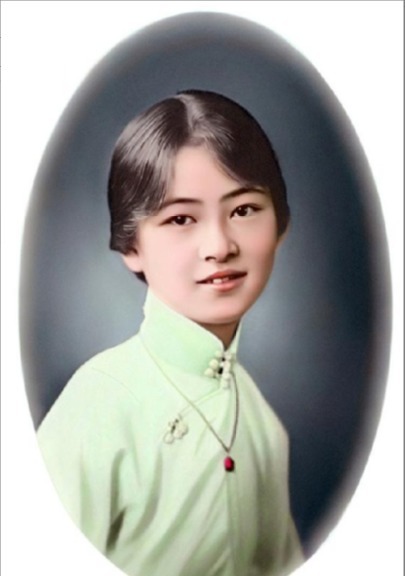 林徽因的罕见彩照:第一张眼前一亮,仿如一场视觉盛宴!