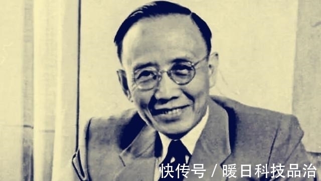 佐藤富子#郭沫若用四字骂鲁迅，鲁迅加一字回应，世人笑道：这就是郭沫若！