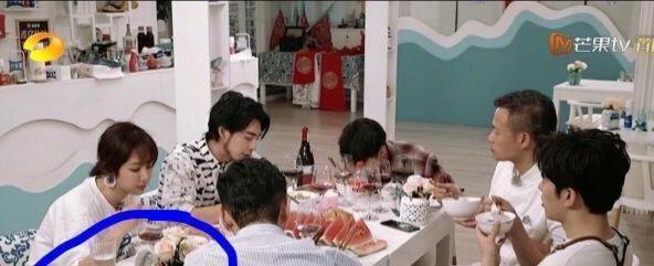 黄晓明|《中餐厅》神剪辑有多厉害瞬移穿帮、片段重复,看完不得不服!