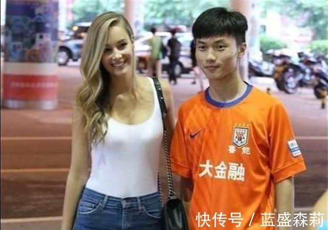 进球|泰山和亚泰比赛,VAR为何介入2次佩莱离队一年,球迷想念瓦尔加!