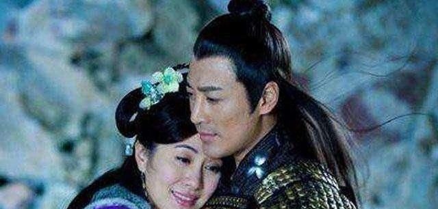 嫁给|皇帝死后她被遣散回家,然后嫁给了个乞丐,20年后乞丐成了皇帝