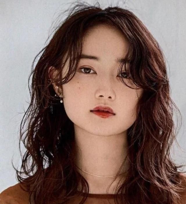 舒淇|方脸女生如何变好看?短发高级,弯月眉气质又精致!