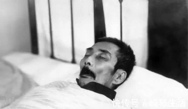 出殡|鲁迅的地位有多高?看看出殡时16位“抬棺人”是谁,就懂了!