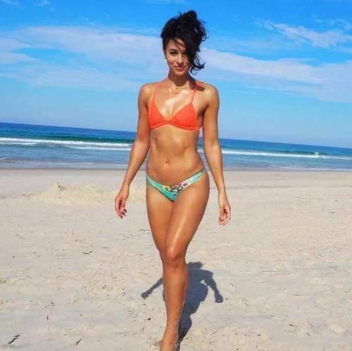 性感|健身姑娘撩起上衣竟如此有料，无数直男的沦陷了