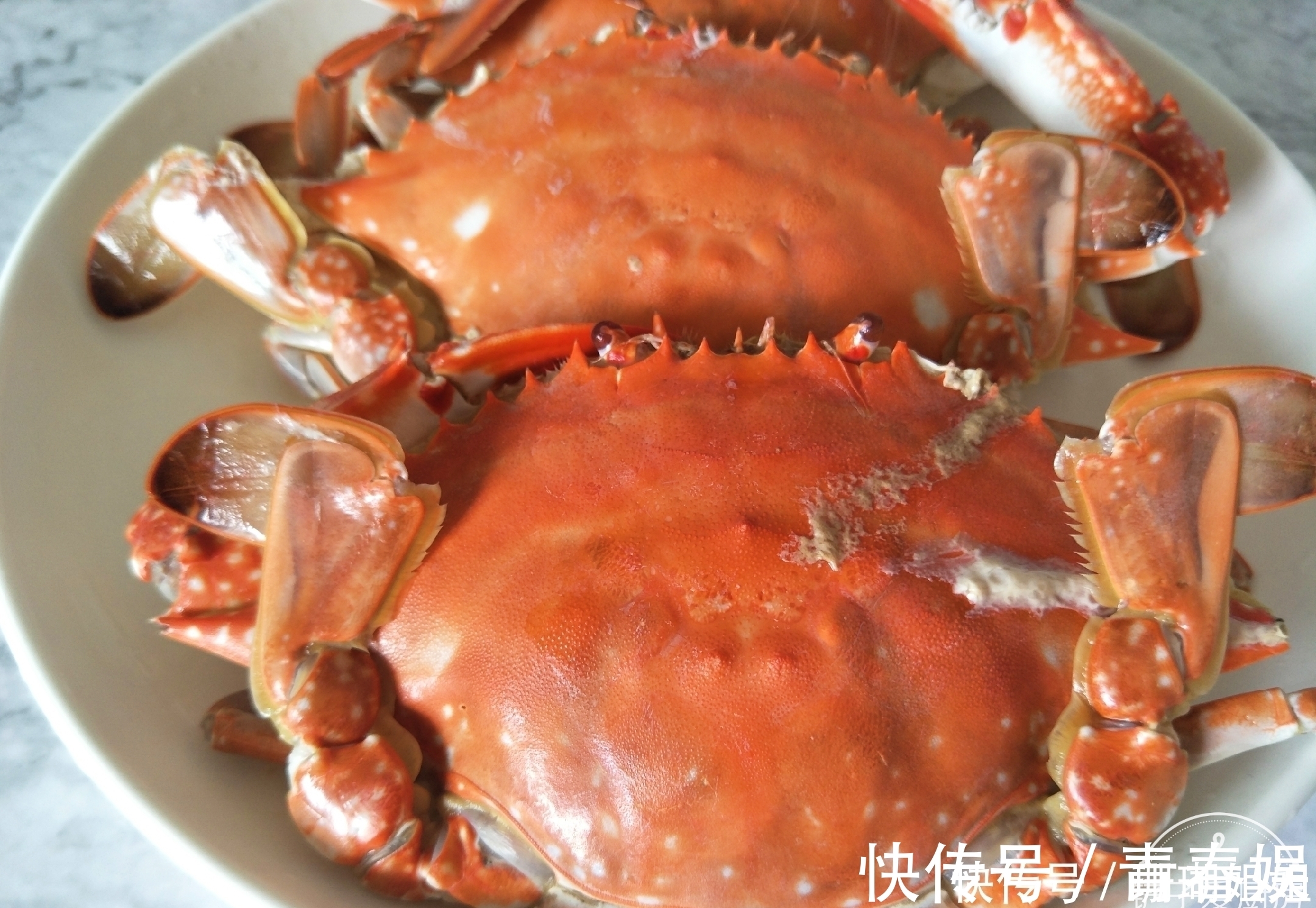 蒸螃蟹|蒸螃蟹时,需要几分钟?冷水蒸还是热水蒸?教你好吃做法
