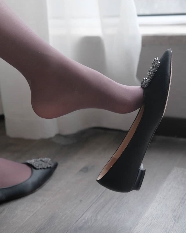 崴脚 驾驭高跟鞋一共分三步,快来看看你处于哪步