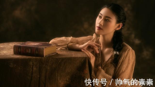 明月含情夜放歌&七绝·十八首丨清风入梦时无影,明月含情夜放歌