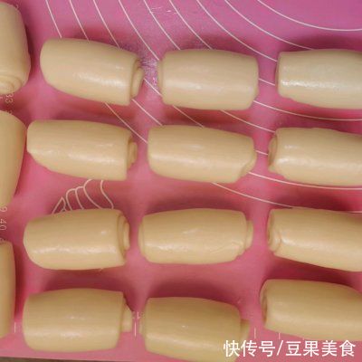 配方|零失败！私房专用配方！酥到掉渣的蛋黄酥