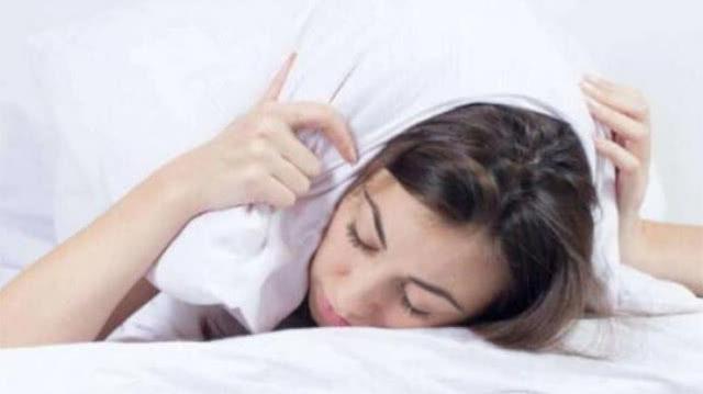 美味佳肴|失眠“最怕”这5种食物，每天吃几口，倒头就睡，睡的比猪都香