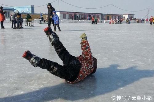 父母|6岁男孩摔倒后被下病危通知,只因吐了一口医生表示要重视